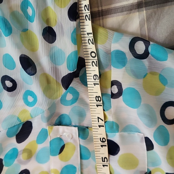Button down tie front blouse 3/4 sleeves button strap,or not. Navy,aqua lime dot - Picture 5 of 8